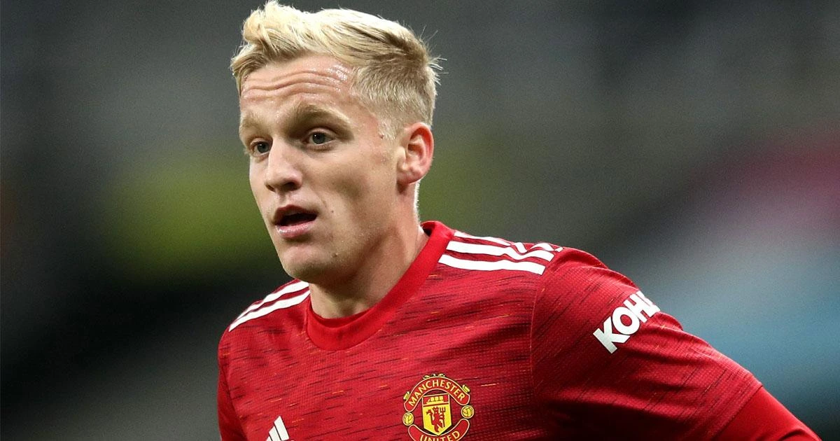 «МЮ» исключил ван де Бека и ещё одного важного игрока команды из заявки Лиги чемпионов